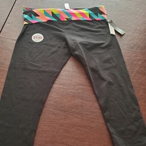 BNWT Junior's Yoga Capris